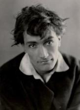 Antonin Artaud pour le film de Marcel Vandal (1926). Épreuve argentique d’époque (20,5x15 cm)